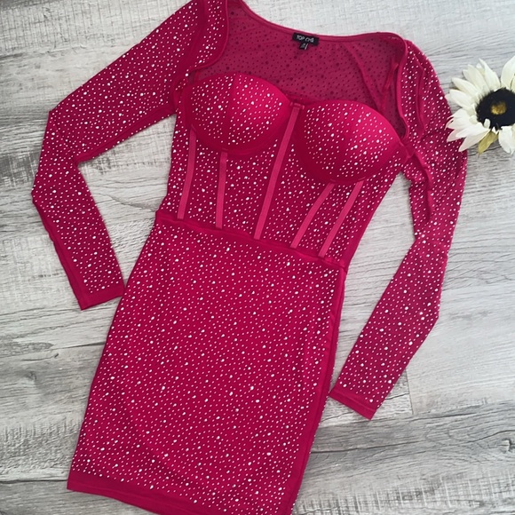 Medium dress - Picture 6 of 7